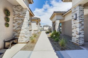 Brick slips, exterior / interior, white, Chester Prairie Fog