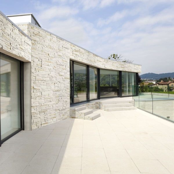 Stone cladding, exterior / interior, white, Brasilia Arctic